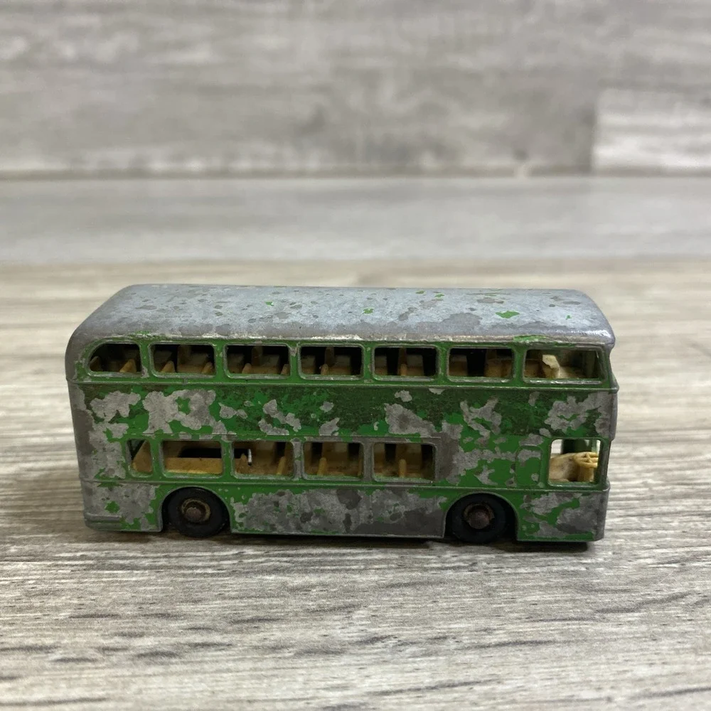 1966 Lesney‎ Matchbox Series #74 Daimler Bus England 1:121 scale